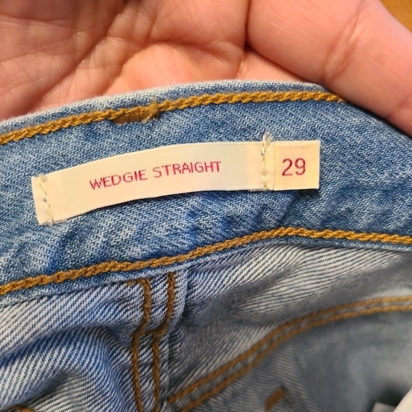 LEVIS Wedgie Straight Button Fly 100% Cotton Distressed Selvedge Jeans SZ 29 - Picture 4 of 5